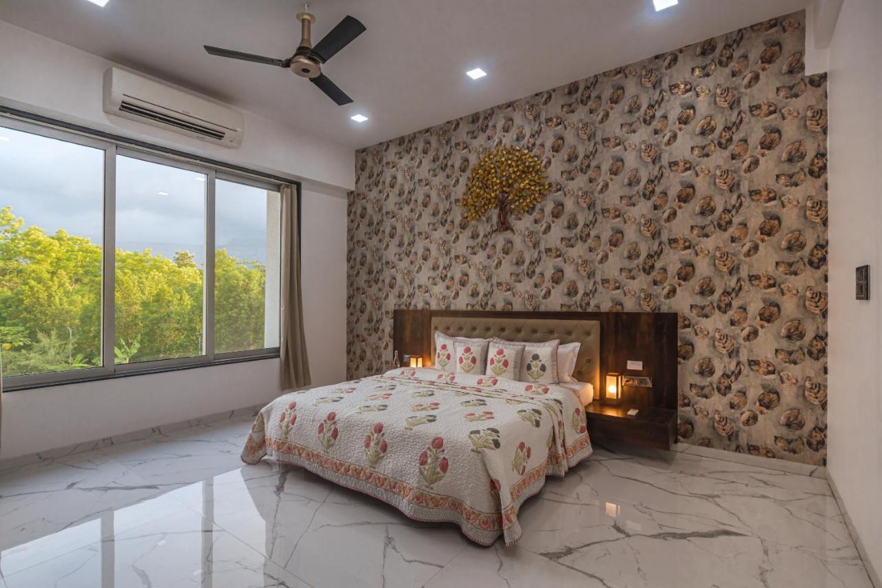 Saffronstays Odyssey, Karjat - 10 Acres Pet-Friendly Estate With Swimming Pool Chinchavli Ngoại thất bức ảnh