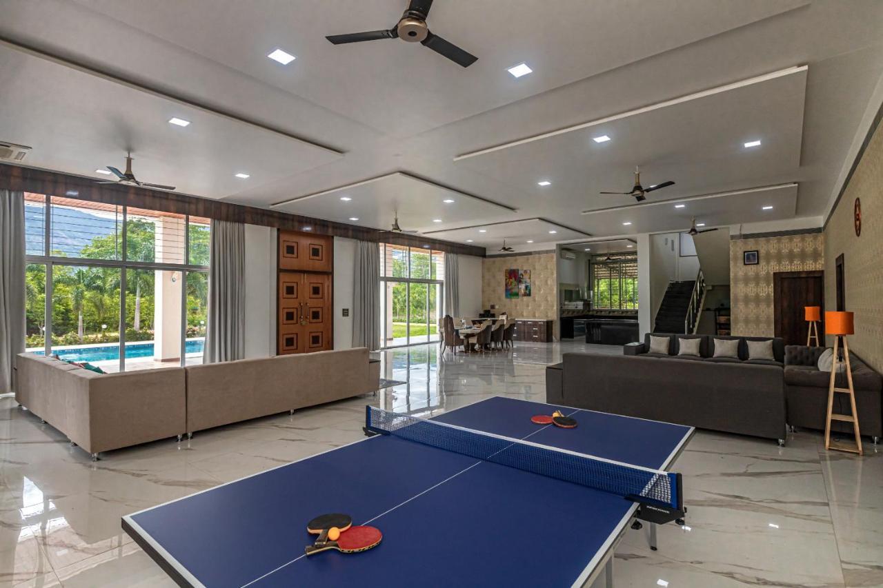 Saffronstays Odyssey, Karjat - 10 Acres Pet-Friendly Estate With Swimming Pool Chinchavli Ngoại thất bức ảnh