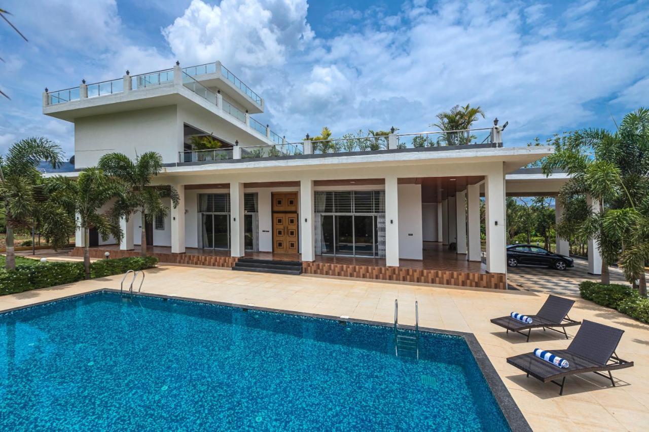 Saffronstays Odyssey, Karjat - 10 Acres Pet-Friendly Estate With Swimming Pool Chinchavli Ngoại thất bức ảnh