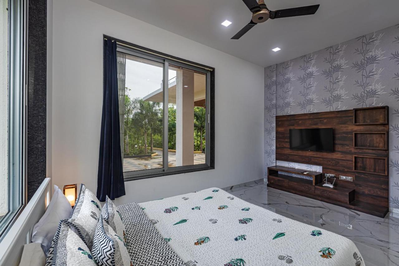 Saffronstays Odyssey, Karjat - 10 Acres Pet-Friendly Estate With Swimming Pool Chinchavli Ngoại thất bức ảnh