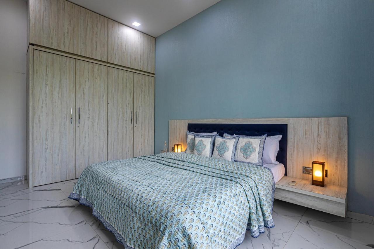 Saffronstays Odyssey, Karjat - 10 Acres Pet-Friendly Estate With Swimming Pool Chinchavli Ngoại thất bức ảnh
