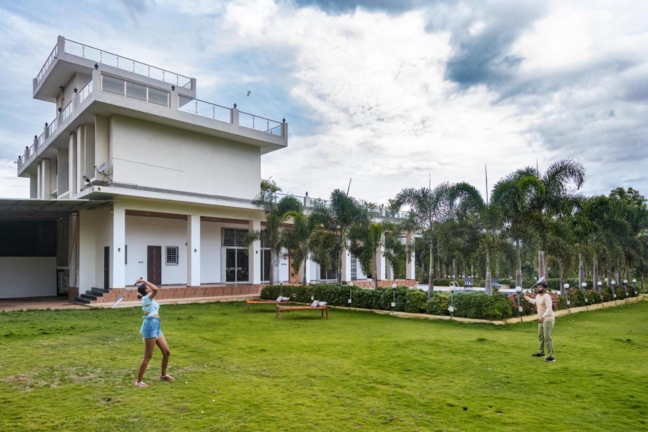 Saffronstays Odyssey, Karjat - 10 Acres Pet-Friendly Estate With Swimming Pool Chinchavli Ngoại thất bức ảnh