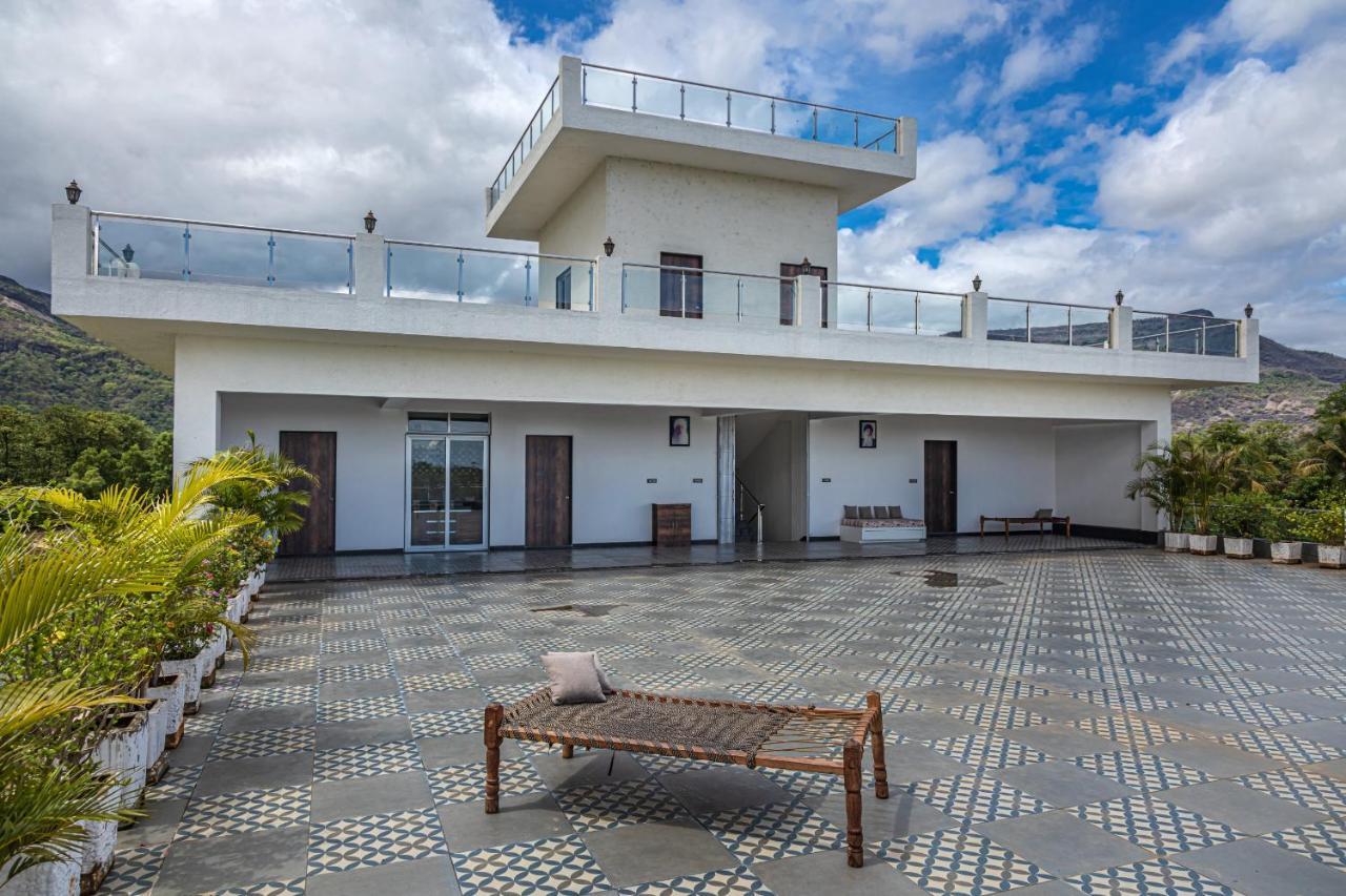 Saffronstays Odyssey, Karjat - 10 Acres Pet-Friendly Estate With Swimming Pool Chinchavli Ngoại thất bức ảnh